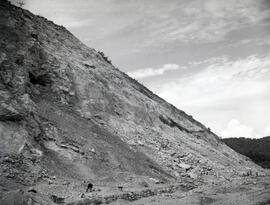 Cantera de Osebe (La Coruña), de la línea Pontevedra a Santiago