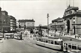 Calle Bahnhofplatz y estación de Zürich