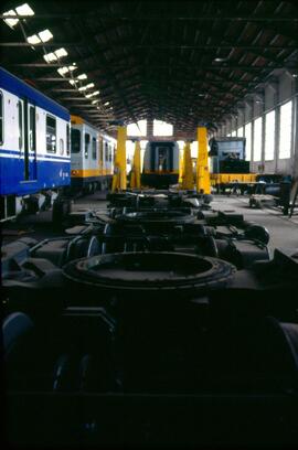 Vista parcial de unos talleres de los Ferrocarrils de la Generalitat Valenciana