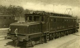 [En el reverso, el texto]: 10. Locomotora eléctrica, para trenes rápidos, tipo 2-3 + 3-2, serie 7...