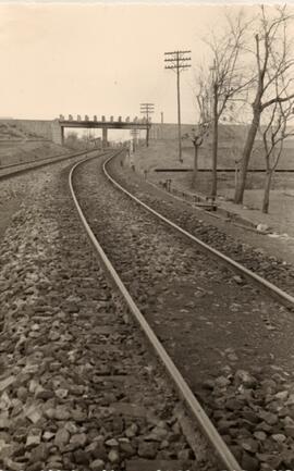 TÍTULO DEL ÁLBUM : Parte semestral de obras / Red Nacional de los Ferrocarriles Españoles. Vía y ...