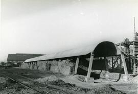 Construcción del nuevo depósito de automotores de la estación de Madrid - Cerro Negro de la línea...