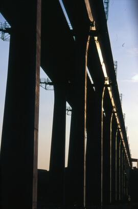 Viaducto doble sobre el río Huerva