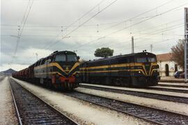 Locomotora diésel - eléctrica 321 - 001 - 0  de la serie 321 - 001 a 080 de RENFE, ex 2101 de la ...