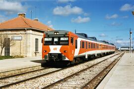 Automotores diésel de la serie 592, 593 y 596 de RENFE, conocidos como "Camellos"