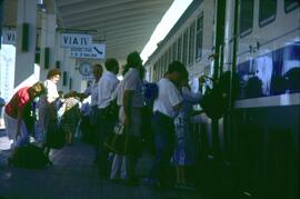 Viajeros en la estación de Albacete