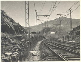 Pórticos rígidos en estación de Santa Maria de la Alameda