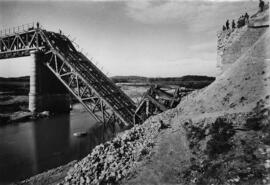 Puente sobre el río Fluvià, denominado San Miquel Fluviá, en el p.k. 236,077 de la línea de Tarra...