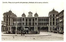 Vista de la Plaza de la Puerta del Príncipe y de la fachada del edificio de viajeros de la nueva ...