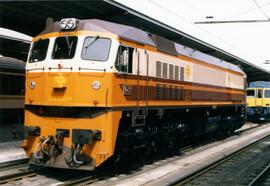 Locomotora de línea serie 319 - 220 - 0 (ex 1900)