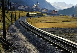 La vía férrea moderna.Tramo de la vía metálica de la línea Brigue-Viège-Zermatt.