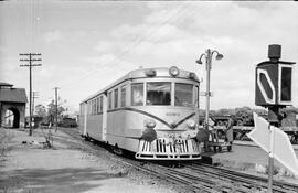 Automotor térmico diésel Ganz - Geathom 9403 de la serie 9401 a 9403 de RENFE (ex Norte WMD 101 a...