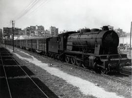 Composición locomotora de vapor y vagones TRANSFESA