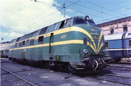 Locomotora diésel hidromecánica 340 - 025 - 6 de la serie 340 - 001 a 032 de RENFE, ex. 4025 de l...