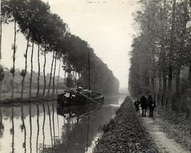 Canal de Borgoña en Francia
