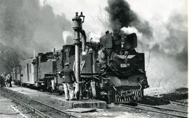 Locomotora de vapor 2 - 10 - 2T 606 - 76, de la serie de nºs 606 - 603 de los ferrocarriles alemanes