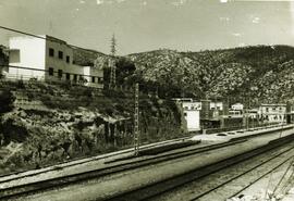 Viviendas, estación y subestación eléctrica de Garraf, perteneciente al proyecto de electrificaci...