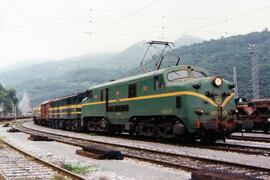 Locomotora eléctrica 7720 de la serie 7700 (Renfe 277)