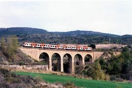 Automotores diésel de la serie 592, 593 y 596 de RENFE, conocidos como "Camellos"