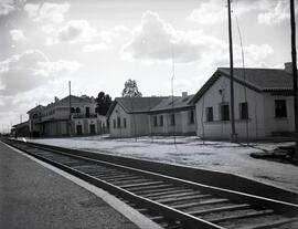 Estación de La Rinconada. Vías y otras edificaciones