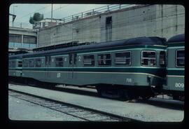 Automotor eléctrico de las series 400, 601 a 628 y 800 de los Ferrocarrils de la Generalitat de C...