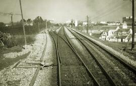 TÍTULO DEL ÁLBUM : Parte semestral de obras / Red Nacional de los Ferrocarriles Españoles. Vía y ...