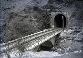 Puente del Campanal, en el km 95,375 de la línea de León a Gijón