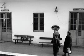 Guardia jurado de RENFE en la estación de Massanet-Massanas, anteriormente denominada Empalme