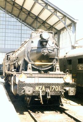 Locomotora de vapor 241-2001 (Ex MZA 1701), "Montaña" (serie RENFE 241-2001 a 2095) (ex...