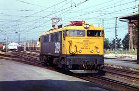 TÍTULO DEL ÁLBUM: Locomotoras eléctricas de la serie 289 de Renfe  (Ex 8900)