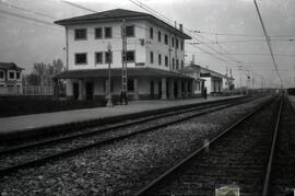 Estación de Viella (Siero - Asturias). Vista desde las vías