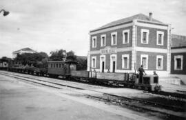 Locomotora diésel, Hogar del Soldado y personal del Regimiento de Ferrocarriles
