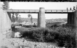 Puente viejo del arroyo Hualbardo, en el km 430,069 de la línea Manzanares-Córdoba