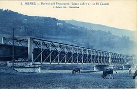 Puente metálico del Vasco Asturiano sobre el río Caudal en Mieres