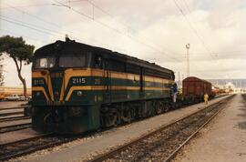 Locomotora diésel - eléctrica 321 - 015 - 0 de la serie 321 - 001 a 080 de RENFE, ex 2115 de la s...