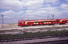 Automotores eléctricos de la serie 444 de RENFE, conocidos como electrotrenes, coches motores 9 -...