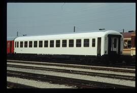 Vagón de Sierra Menera, coches de viajeros de RENFE, locomotoras de vapor 020-0251 y 240F-2592 de...
