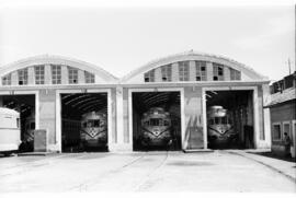 Automotores térmico diésel TAF de la serie 595 de RENFE, ex serie 9500, estacionados en el depósi...