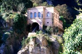 Estación de Montserrat del tren de cremallera de Montserrat