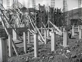 Estación de Quintana-Raneros (Santovenia de la Valdoncina, León). Obras de reparación o reconstru...