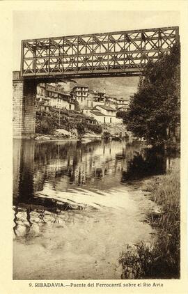 Viaducto sobre el río Avia en Ribadavia