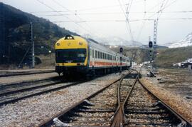 Electrotrenes de la serie 432 de RENFE, ex WMD 511 a 530, fabricada por CAF y MACOSA entre 1971 y...