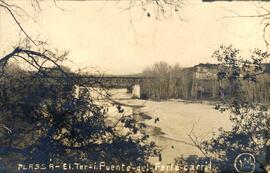 Puente ferroviario sobre el río Ter en Flassá