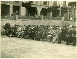 Acto en Lisboa al que acudieron personal directivo de la Compañía MZA, junto con sus esposas