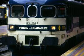 Vista frontal de la locomotora diésel del Talgo Pendular, denominada “Virgen de Guadalupe” y que ...