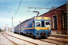 Unidades eléctricas serie 440 construidas por Construcciones y Auxiliar de Ferrocarriles (CAF), W...