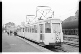 Composición del Ferrocarril de Carreño remolcada por automotor eléctrico de la serie MB fah 10 a ...