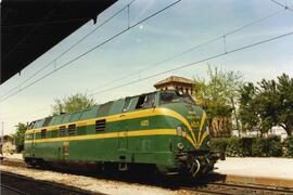 Locomotora diésel hidromecánica 340 - 025 - 6 de la serie 340 - 001 a 032 de RENFE, ex. 4025 de l...