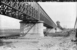Sustitución de puentes metálicos. Inicio de las obras de sustitución de puente metálico. Puente a...