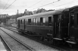 Coche de viajeros de 1ª y 3ª clase AACDE P 2940, ex AA 936 de RENFE, ex Norte AA fhv 16, y fabric...